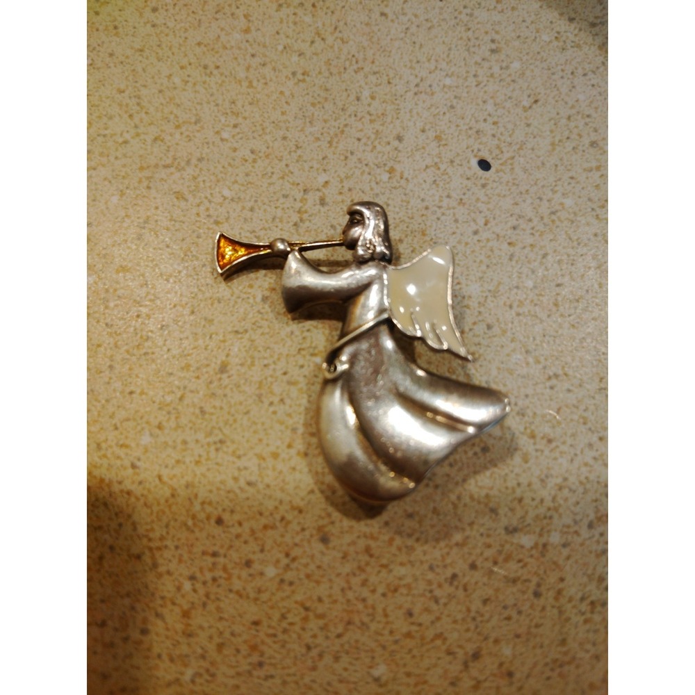 Vintage Sterling Silver Horn Playing Angel Pin/Brooch  .925